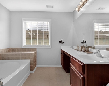 2145 Waterford Park Drive - Photo Thumbnail 23
