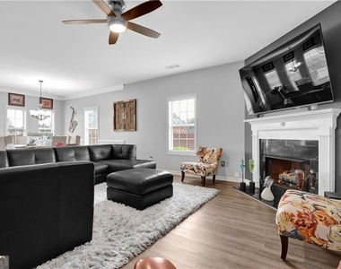 2145 Waterford Park Drive - Photo Thumbnail 13