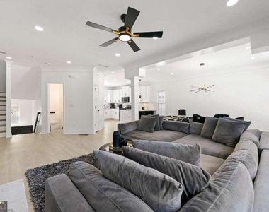 1501 Glen Ivy - Photo Thumbnail 5
