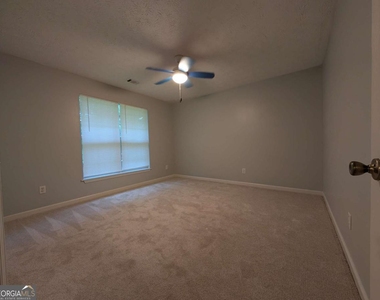 3004 Dogwood Lane - Photo Thumbnail 17