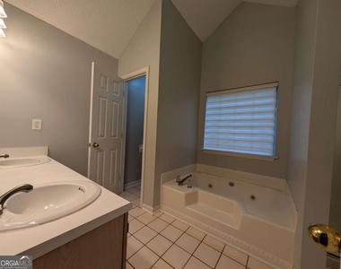 3004 Dogwood Lane - Photo Thumbnail 20