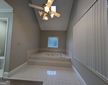 443 Cricket Ridge Court - Photo Thumbnail 12
