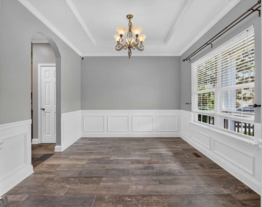 153 Fitzroy Lane - Photo Thumbnail 6