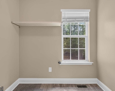 153 Fitzroy Lane - Photo Thumbnail 27