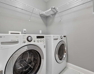 153 Fitzroy Lane - Photo Thumbnail 48