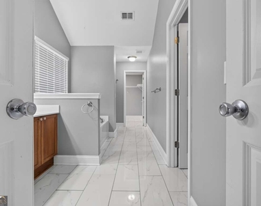 153 Fitzroy Lane - Photo Thumbnail 42