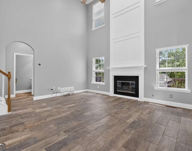 153 Fitzroy Lane - Photo Thumbnail 17