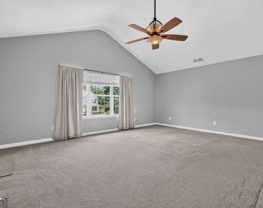 153 Fitzroy Lane - Photo Thumbnail 36