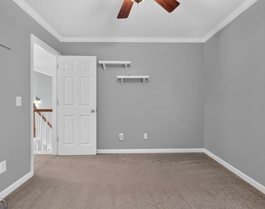 153 Fitzroy Lane - Photo Thumbnail 30