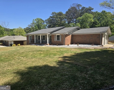 3420 Northside Drive - Photo Thumbnail 1