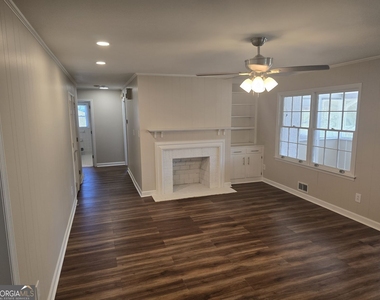 3420 Northside Drive - Photo Thumbnail 3