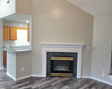 152 S Fairfield Drive - Photo Thumbnail 7