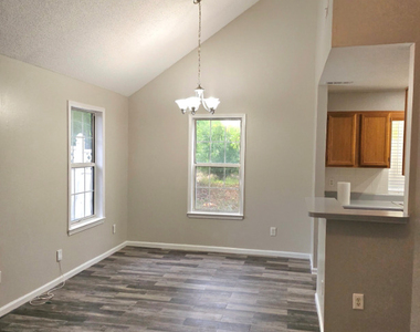 152 S Fairfield Drive - Photo Thumbnail 5