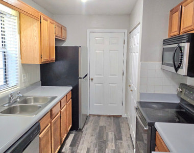 152 S Fairfield Drive - Photo Thumbnail 12