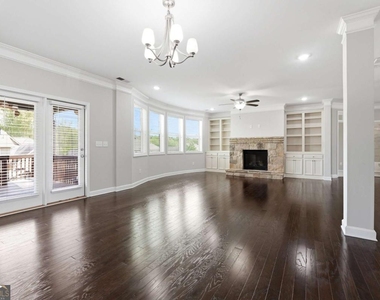 304 Cochin Drive - Photo Thumbnail 14