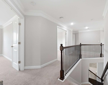 304 Cochin Drive - Photo Thumbnail 22
