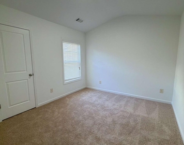 1000 Parkside Wood Court - Photo Thumbnail 13