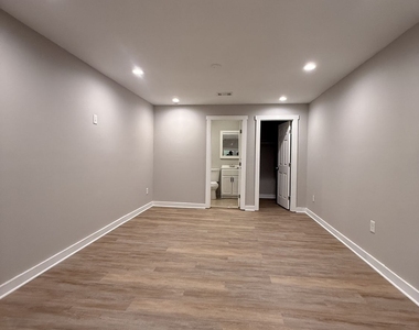 657 Robert E Lee Parkway - Photo Thumbnail 17