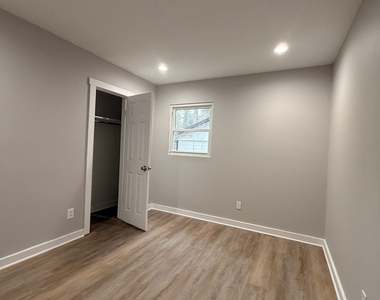 657 Robert E Lee Parkway - Photo Thumbnail 24