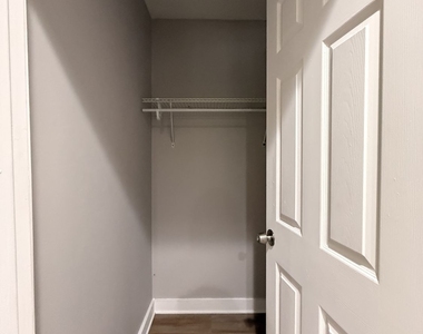 657 Robert E Lee Parkway - Photo Thumbnail 20