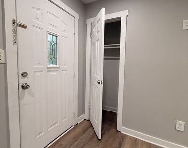 657 Robert E Lee Parkway - Photo Thumbnail 2