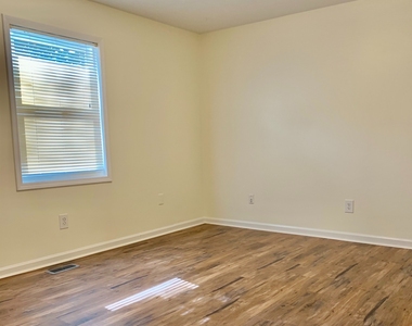 322 Powder Springs Street - Photo Thumbnail 21