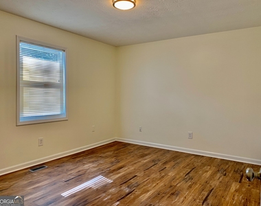322 Powder Springs Street - Photo Thumbnail 16