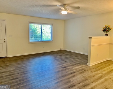 322 Powder Springs Street - Photo Thumbnail 1