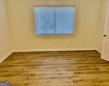 322 Powder Springs Street - Photo Thumbnail 23