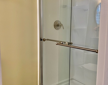 322 Powder Springs Street - Photo Thumbnail 14