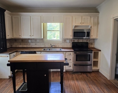 513 Blue Ridge Avenue - Photo Thumbnail 15