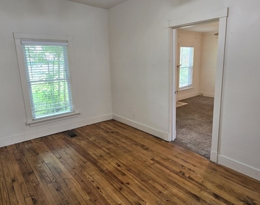 513 Blue Ridge Avenue - Photo Thumbnail 7