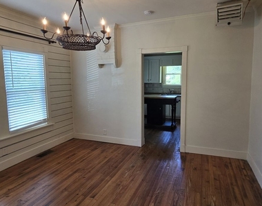 513 Blue Ridge Avenue - Photo Thumbnail 5