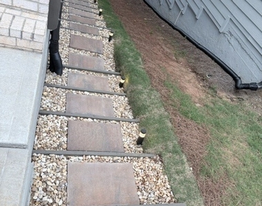 2110 Garden Place - Photo Thumbnail 2