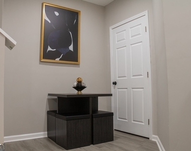 2110 Garden Place - Photo Thumbnail 11