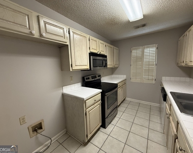 125 Shadow Pond Road - Photo Thumbnail 13