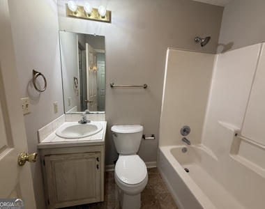 125 Shadow Pond Road - Photo Thumbnail 16