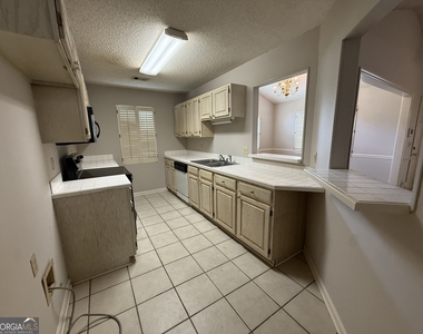 125 Shadow Pond Road - Photo Thumbnail 12