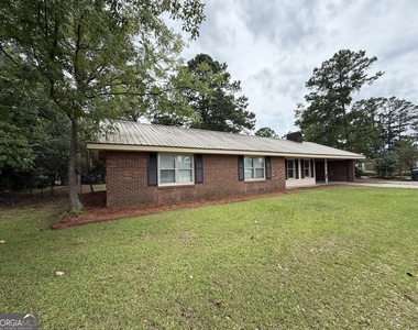 602 Hillcrest Parkway - Photo Thumbnail 8