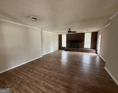 602 Hillcrest Parkway - Photo Thumbnail 15