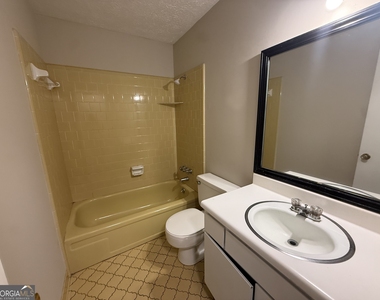 602 Hillcrest Parkway - Photo Thumbnail 21