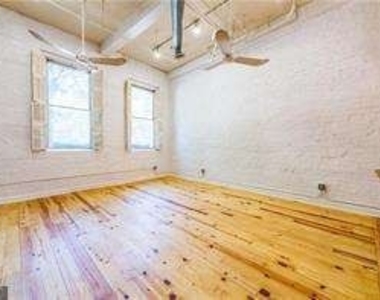 210 Walker Street Sw - Photo Thumbnail 12