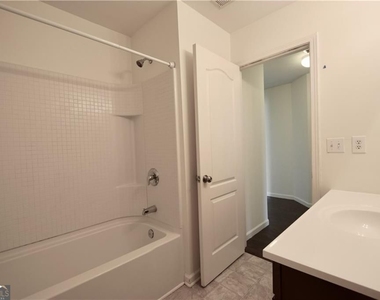 2150 Waterford Park Drive - Photo Thumbnail 25