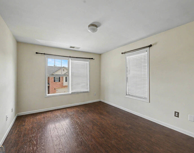 2150 Waterford Park Drive - Photo Thumbnail 22