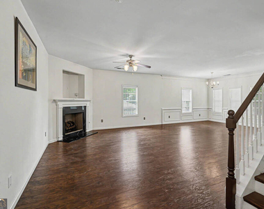 2150 Waterford Park Drive - Photo Thumbnail 10