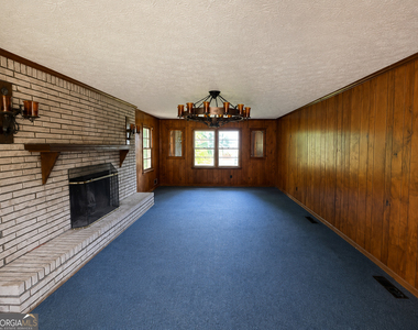 3543 Meadowview Court - Photo Thumbnail 5