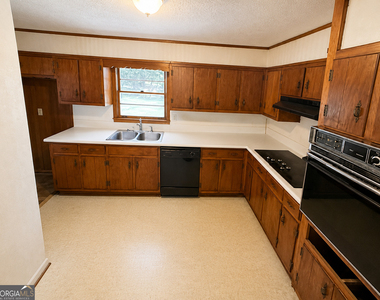 3543 Meadowview Court - Photo Thumbnail 3