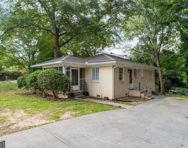 1401 Briarwood Road Ne - Photo Thumbnail 3