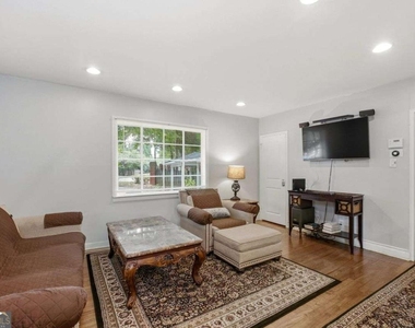 1401 Briarwood Road Ne - Photo Thumbnail 14