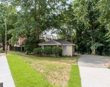 1401 Briarwood Road Ne - Photo Thumbnail 2
